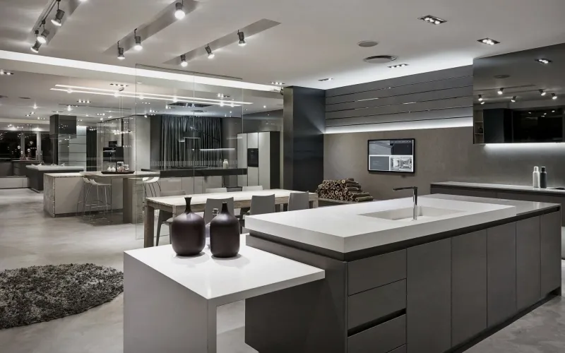 Luckily, Los Angeles, California, is home to some of the best kitchen cabinet showrooms where you can explore a wide range of options to suit your taste and budget.