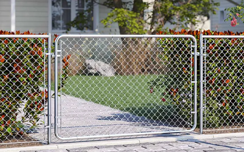 fence and gate, fence and gate installation, fence and gate repair, wooden fences and gates, aluminum gates and fences,