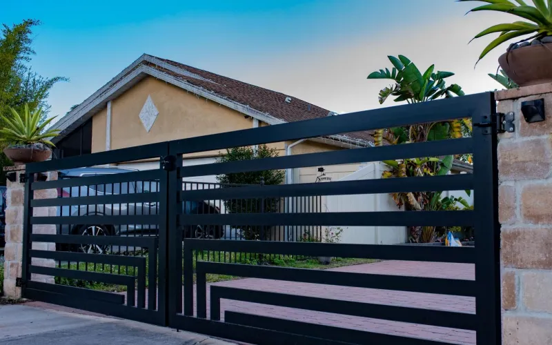 fence and gate installation, fence and gate repair, wooden fences and gates, aluminum gates and fences, sliding gate and fence,