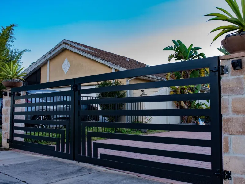 fence and gate, fence and gate installation, fence and gate repair, wooden fences and gates, aluminum gates and fences,