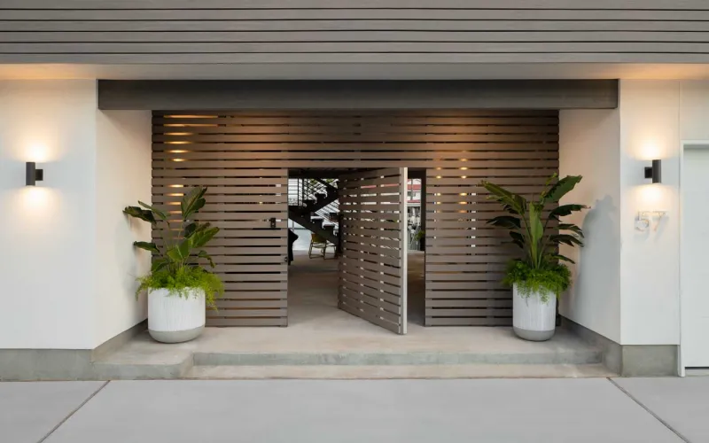 aluminum frame window replacement, custom sliding window, window and sliding door replacement, replacement sliding windows, sliding replacement windows, door installation, door replacement, door repair and replacement