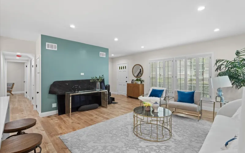 custom windows, custom windows and doors near me, anderson windows and doors, custom doors, vinyl window installation & replacement, installing a vinyl window, vinyl window installers near me, aluminum window replacement, aluminum replacement windows near me, aluminum frame window replacement, custom sliding window, sliding windows, sliding replacement windows