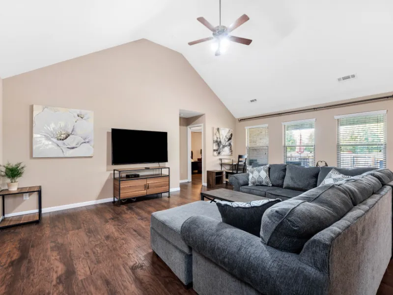 flooring installation, hardwood floor installation, vinyl plank flooring installation, laminate flooring installation, tile floor installation,