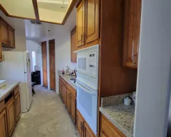 Kitchen Cabinets Staining and Facelifting in Los Angeles, CA