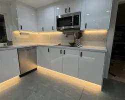 White and Modern Kitchen Elegance – A Kitchen Remodeling Project