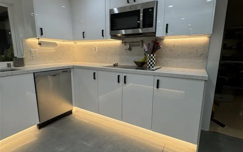 kitchen remodeling, kitchen and bath remodeling, kitchen and bathroom remodeling, small kitchen remodel, kitchen remodel contractor, contractor for kitchen remodel, kitchen and bath remodel, bathroom and kitchen remodel, kitchen remodeling companies, inexpensive kitchen remodel